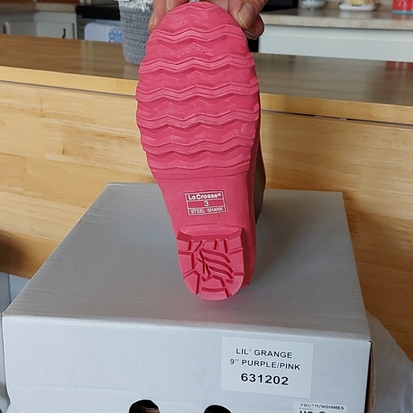 Girls purple and pink rubber boots - Picture 2 of 2